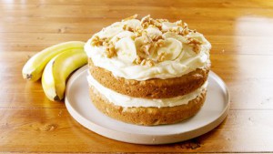 delish-banana-cake-4-1535137229.jpg